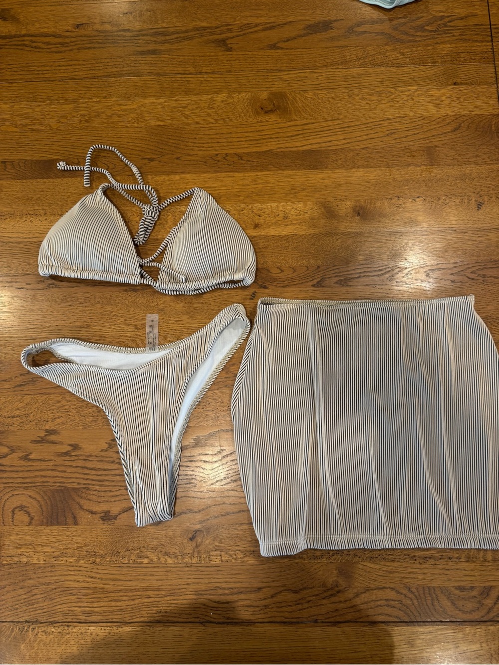 Zaful Ribbed Bikini Set with Sarong Cover up Size Small